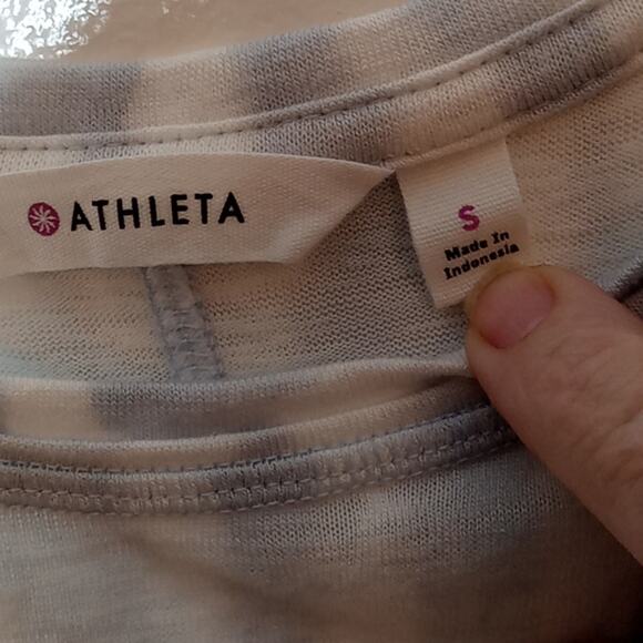 Athleta Women's Breezy Tank. 598043 Cloudy Blue Beach Comber Small Sheer Top - Picture 2 of 8